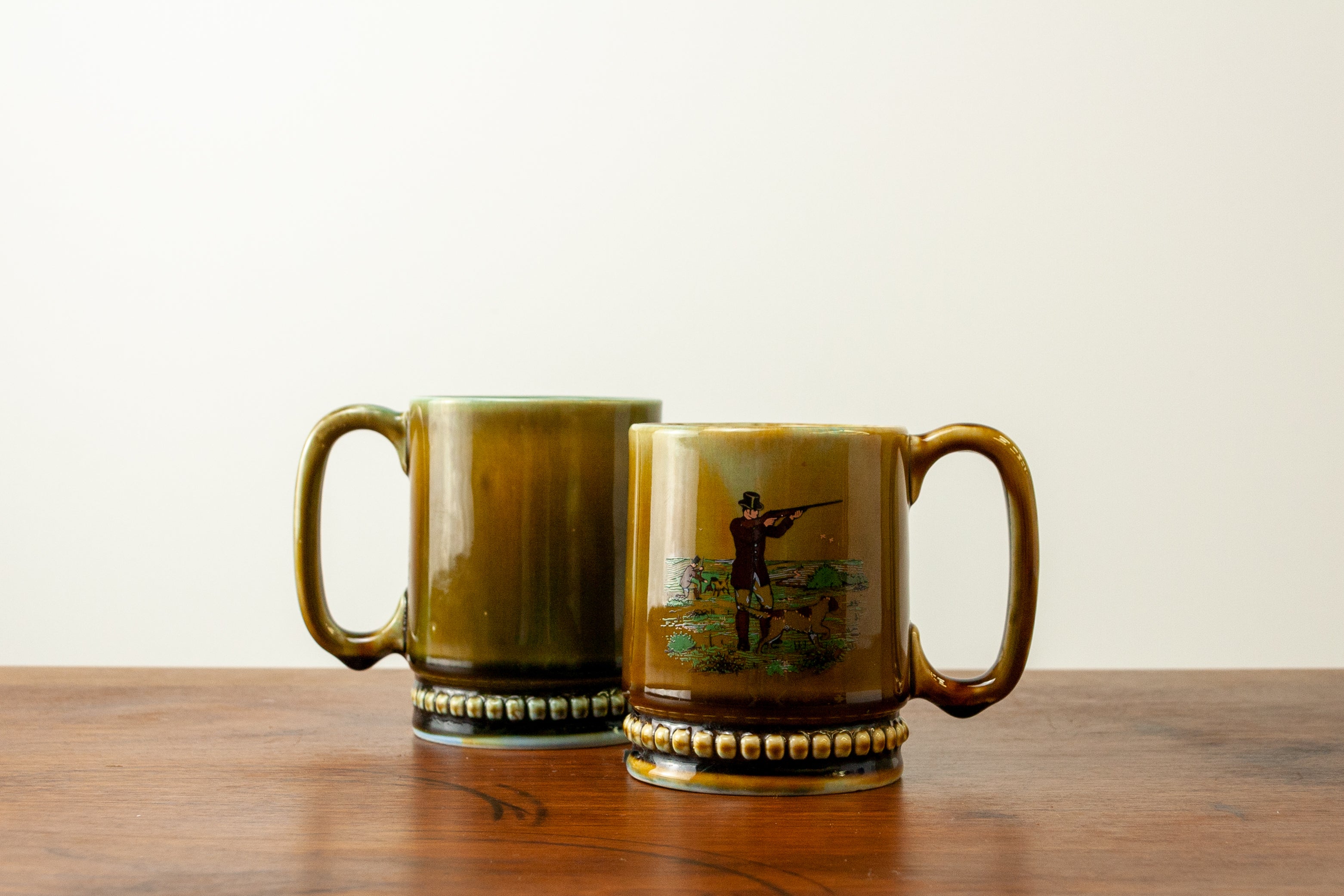 Wade Irish Porcelain Hunting Mugs (Set of 2)