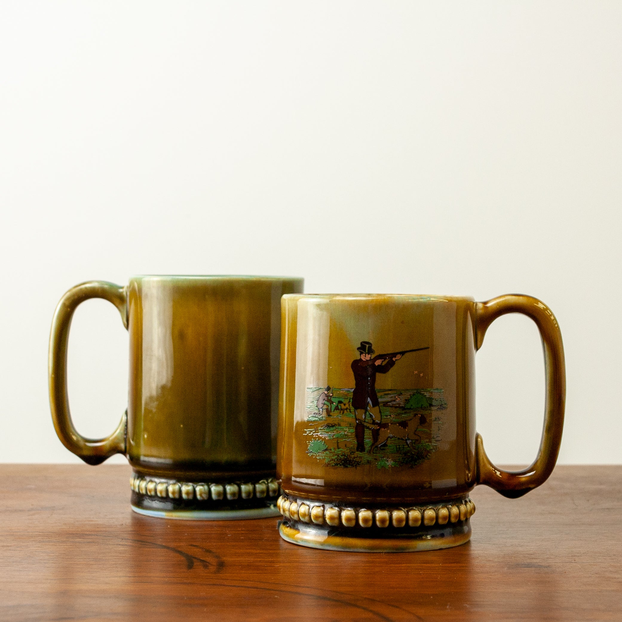 Wade Irish Porcelain Hunting Mugs (Set of 2)