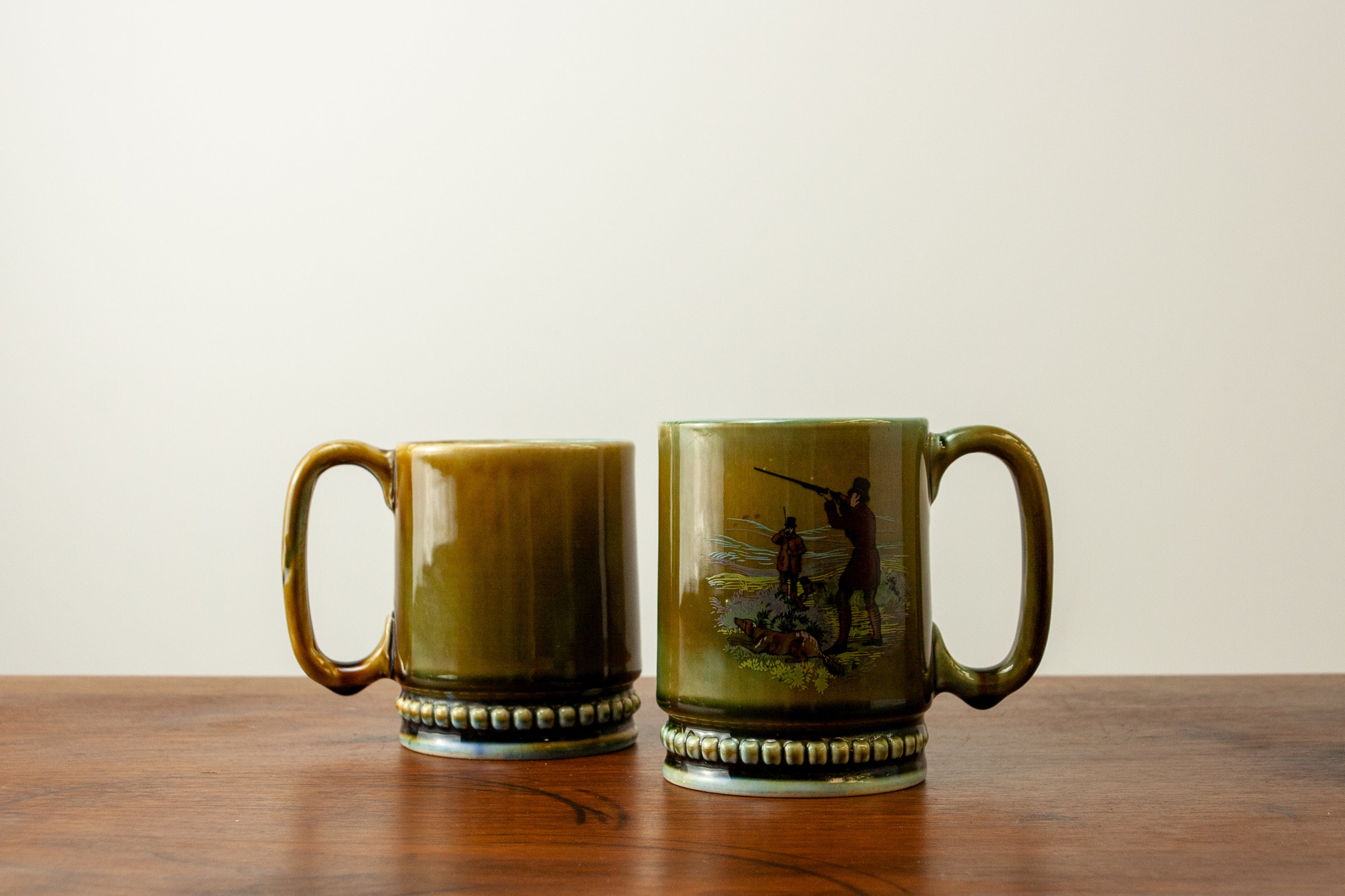 Wade Irish Porcelain Hunting Mugs (Set of 2)