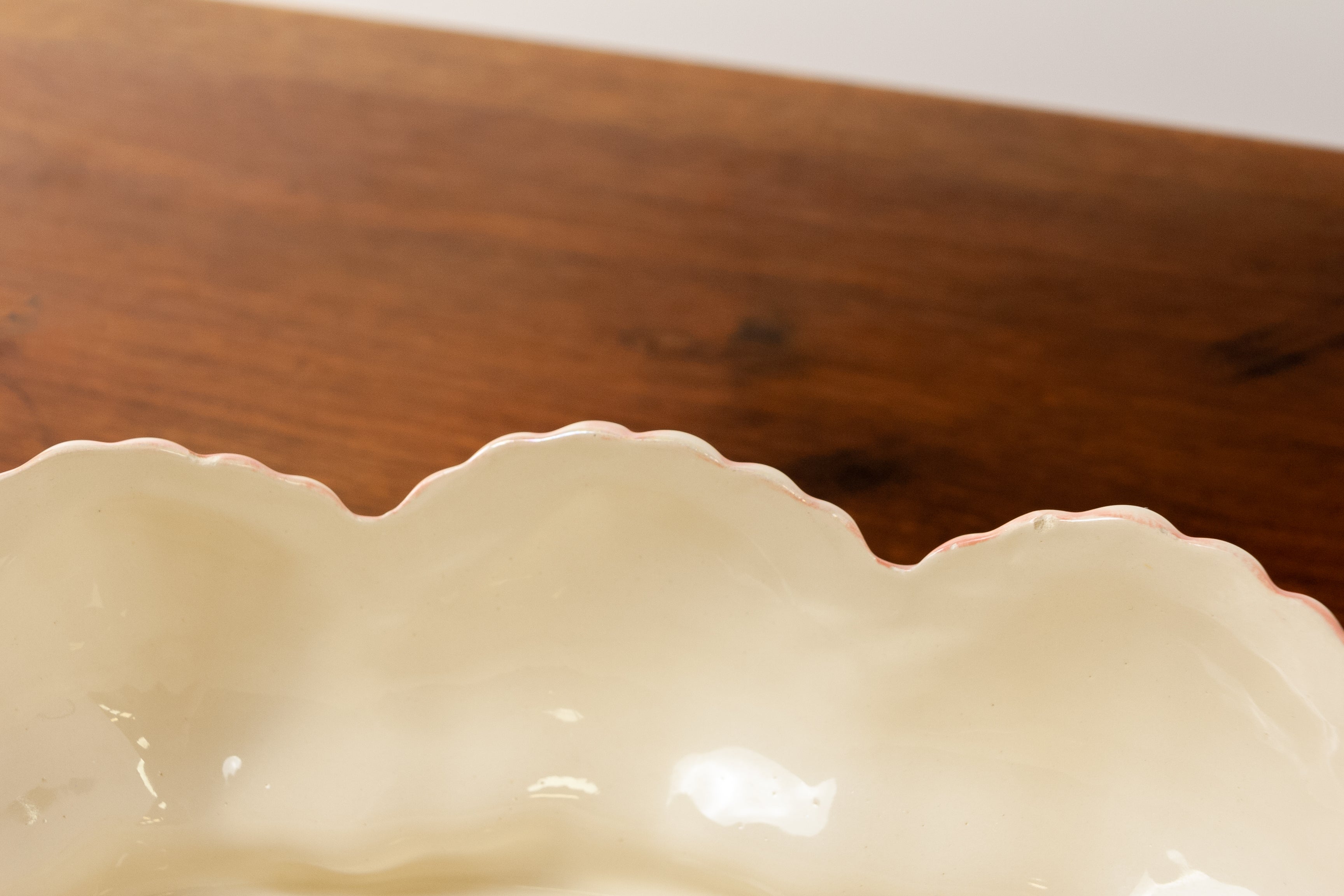 Pearlized Ceramic Shell Tray