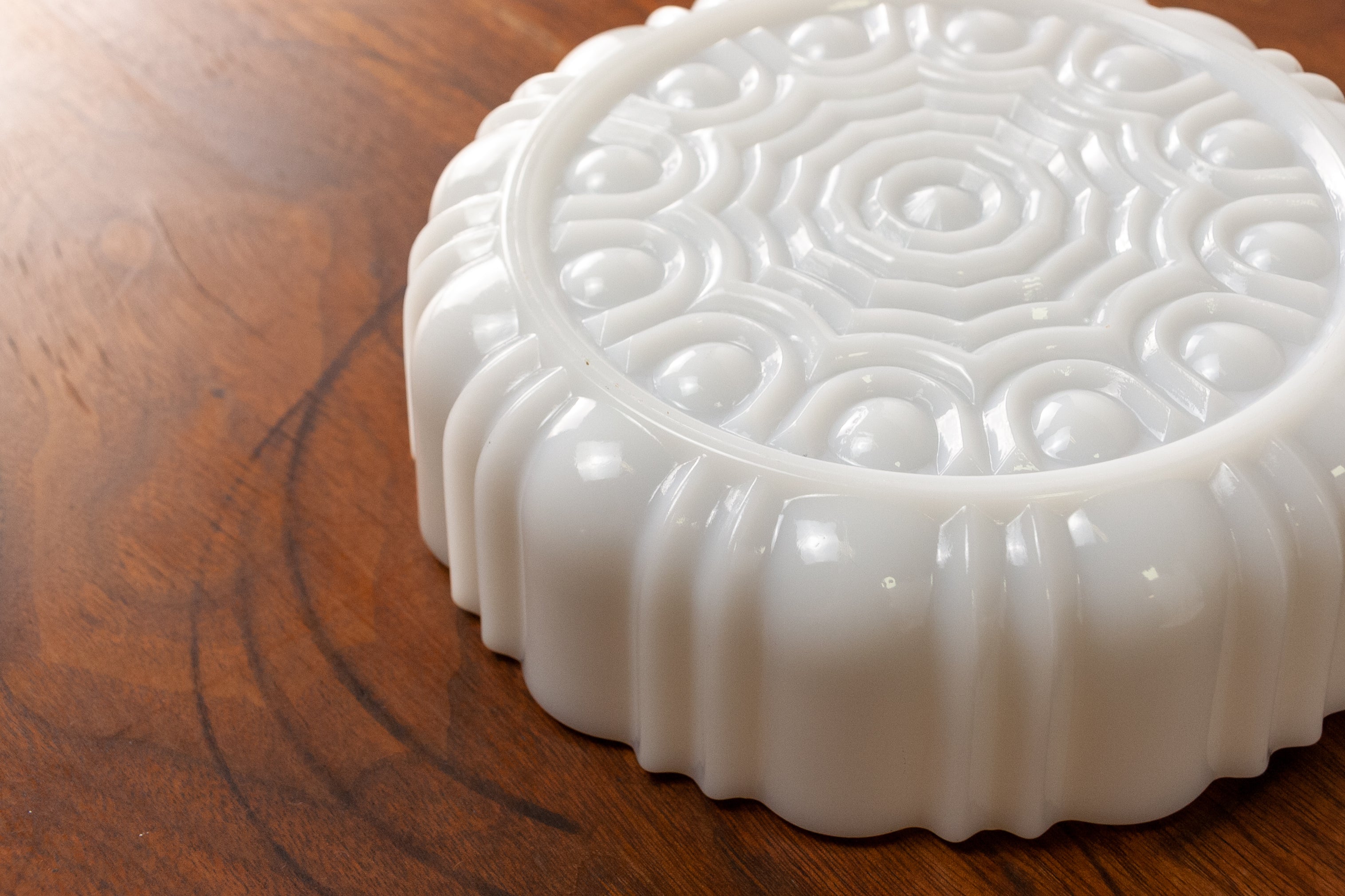 Anchor Hocking Milk Glass Covered Dish