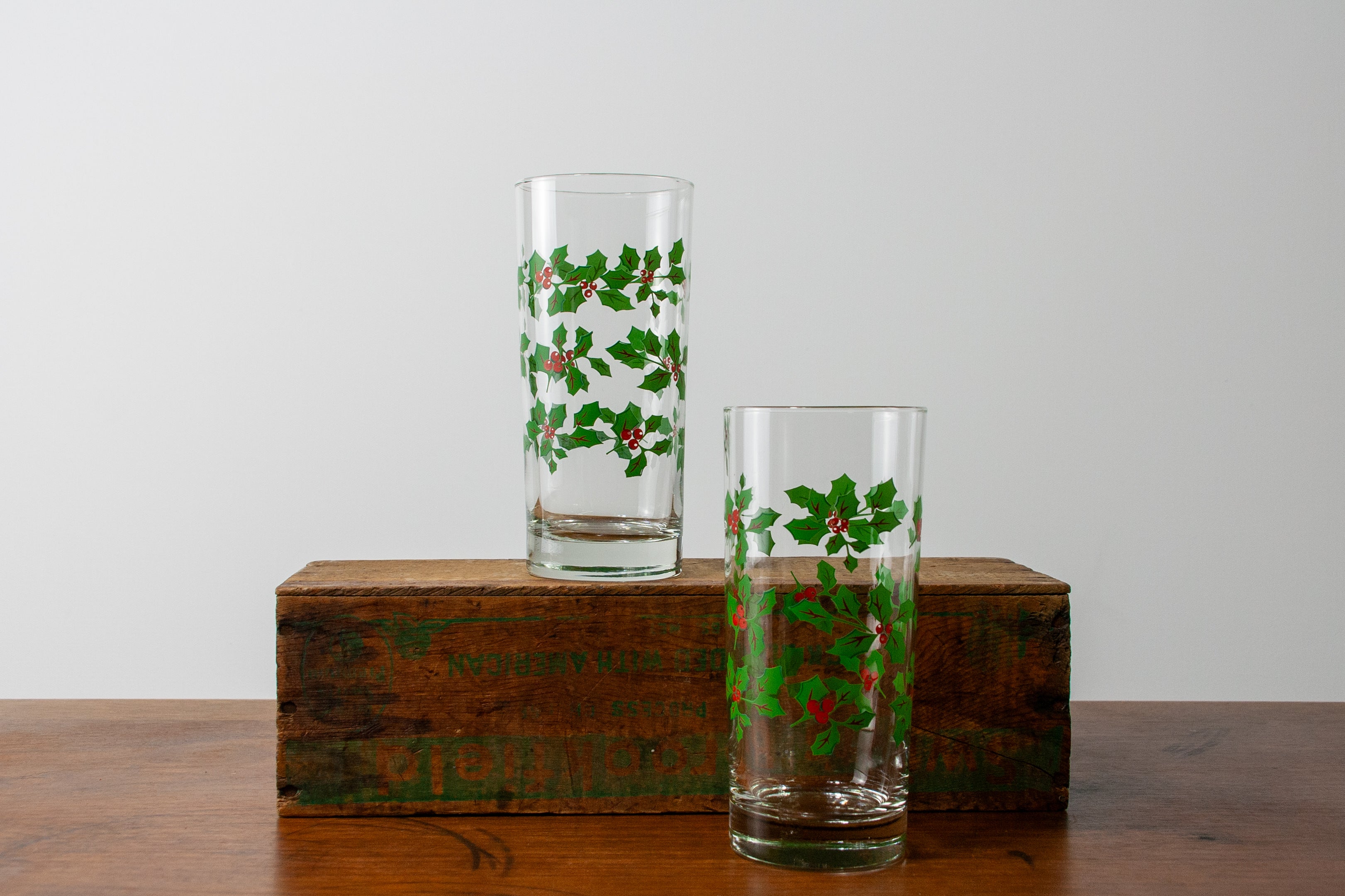 Holly Berry Drinking Glasses (Set of 2)