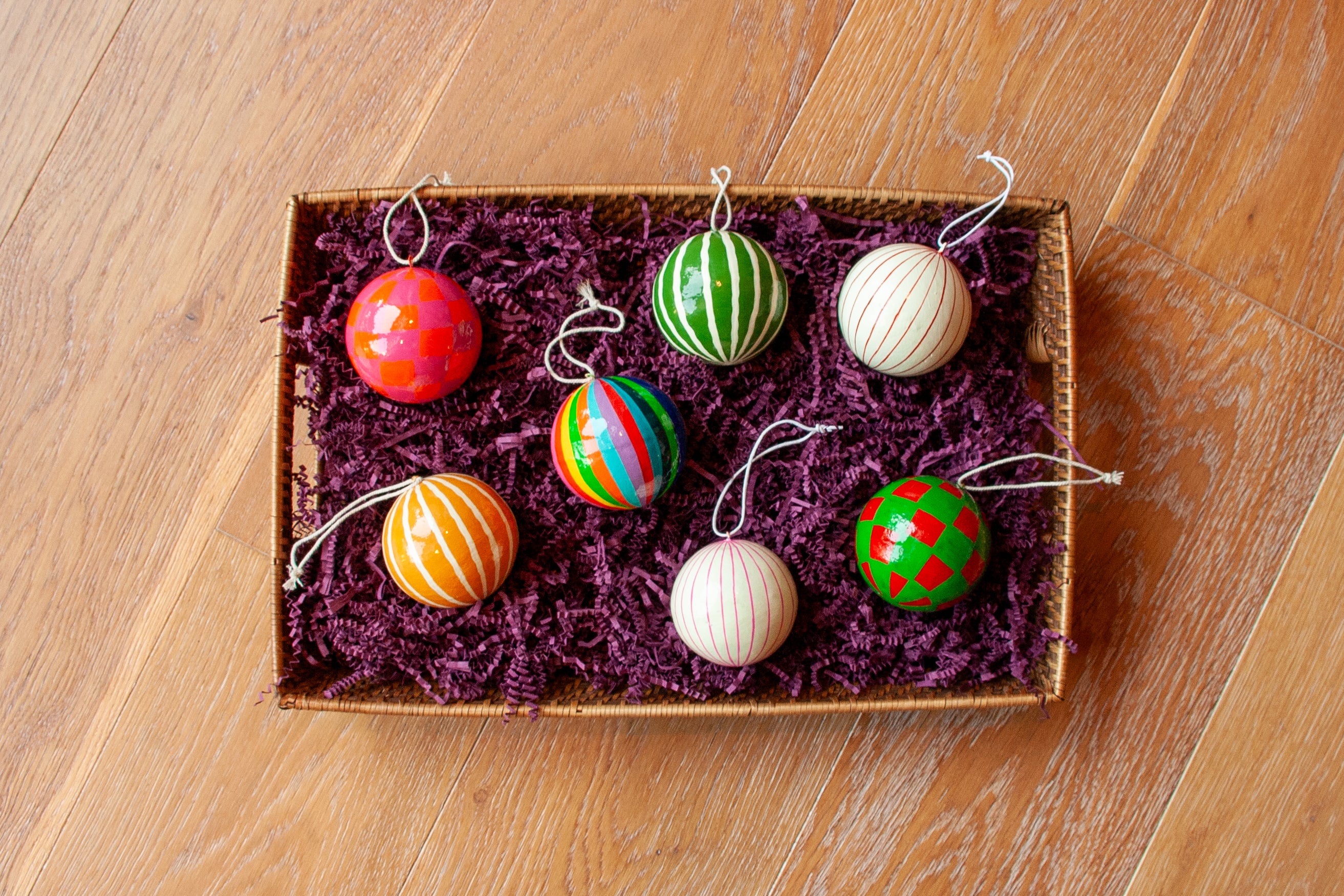 Papier-mâché Bauble Stripe Rainbow