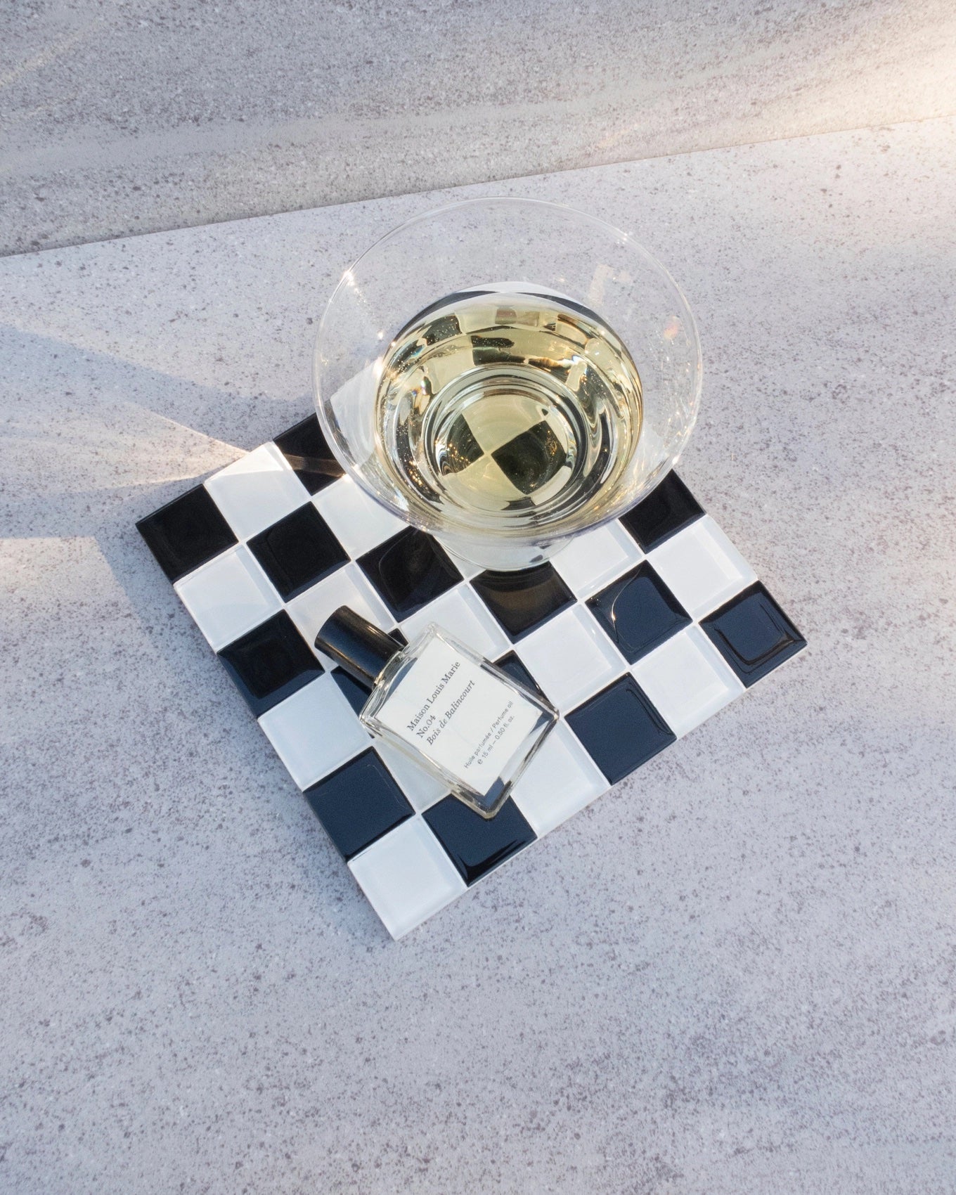 6x6 Glass Tile Tray in Black & White